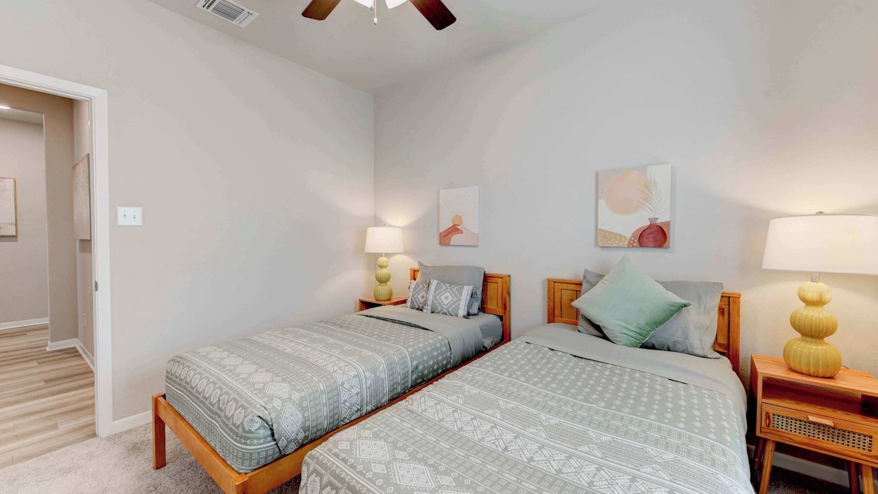 Photo of Bedroom in Troy