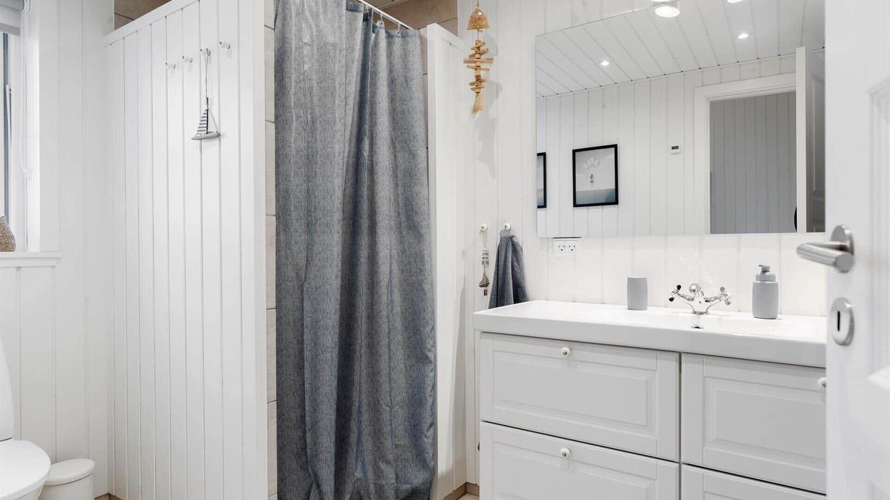 Photo of Bathroom in Bratten Strand