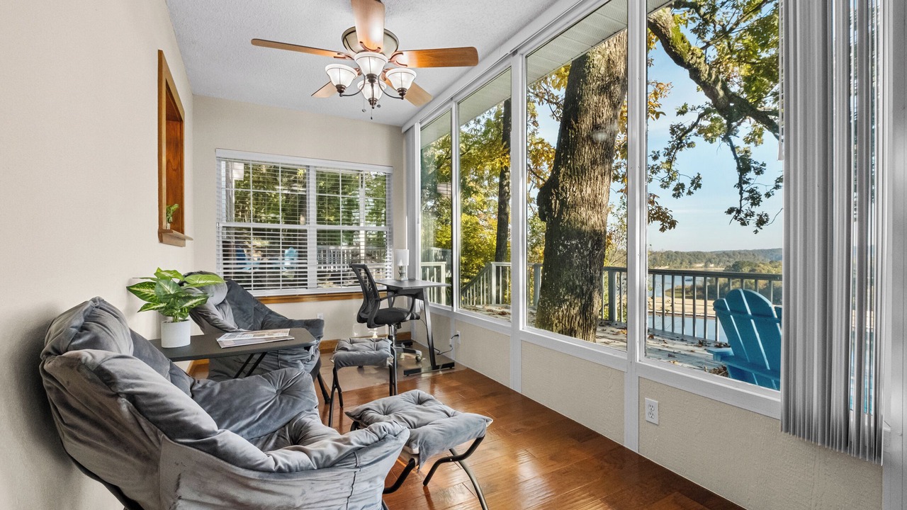 Photo of Livingroom in Springdale