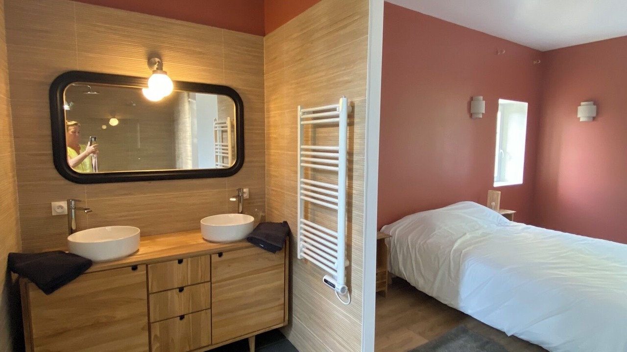 Photo of Bedroom in Cutry