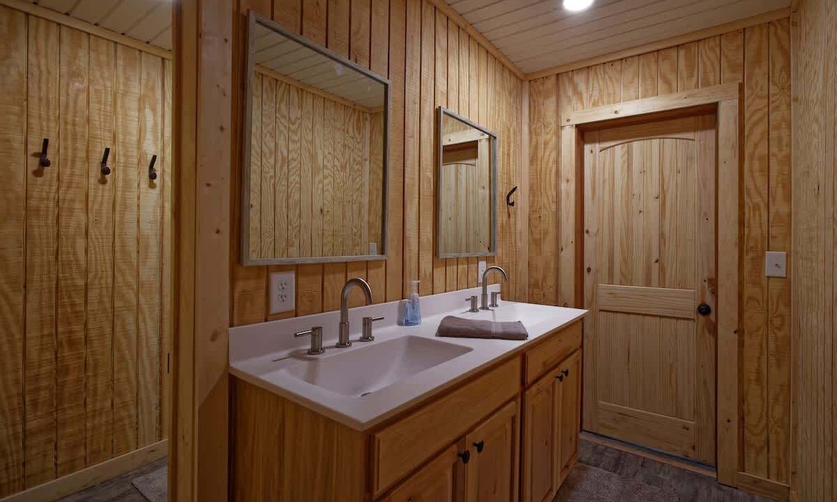 Photo of Bathroom in Welch