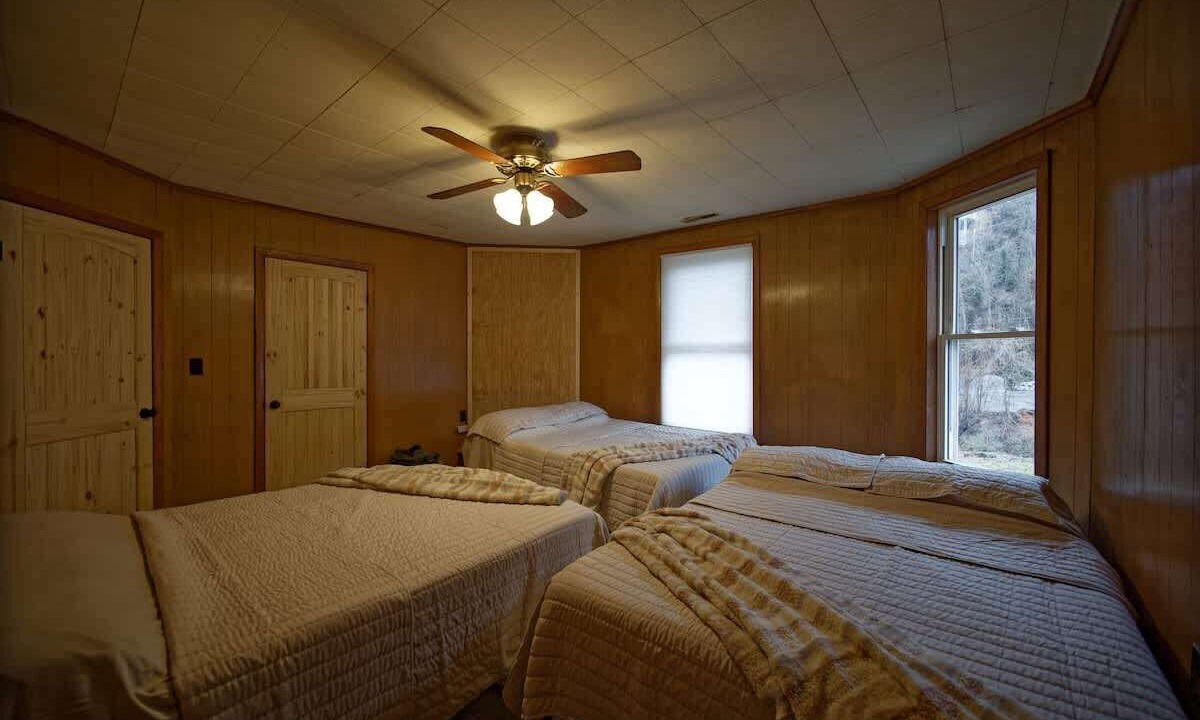 Photo of Bedroom in Welch