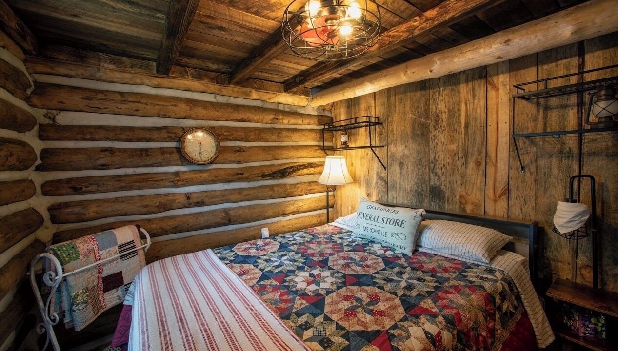 Photo of Bedroom in Russellville