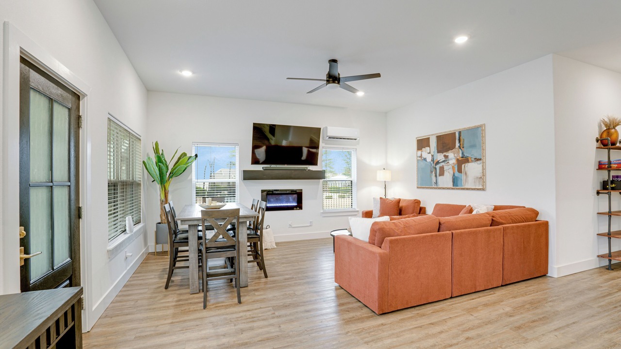 Photo of Livingroom in Rogers