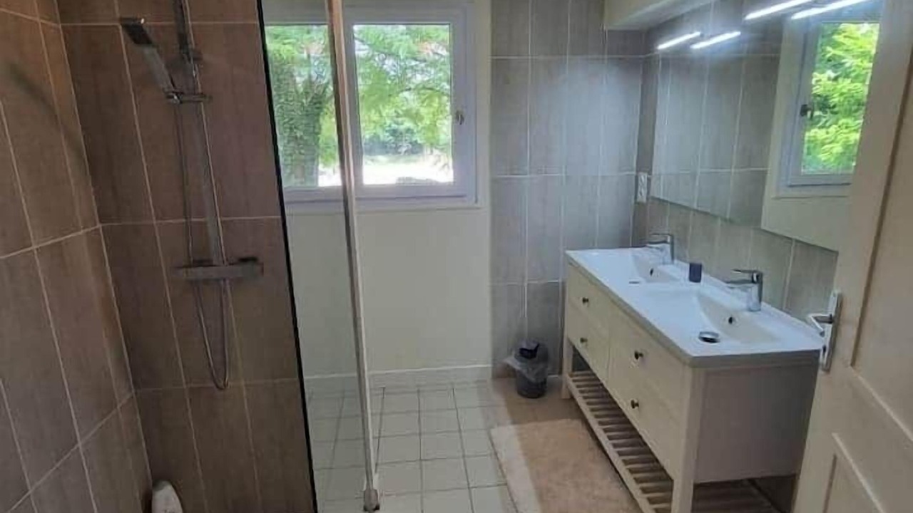 Photo of Bathroom in Saumur