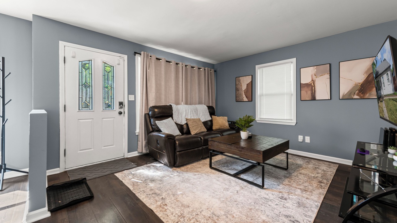 Photo of Livingroom in Oak Park