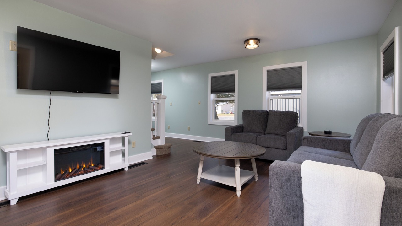 Photo of Livingroom in Warrensburg