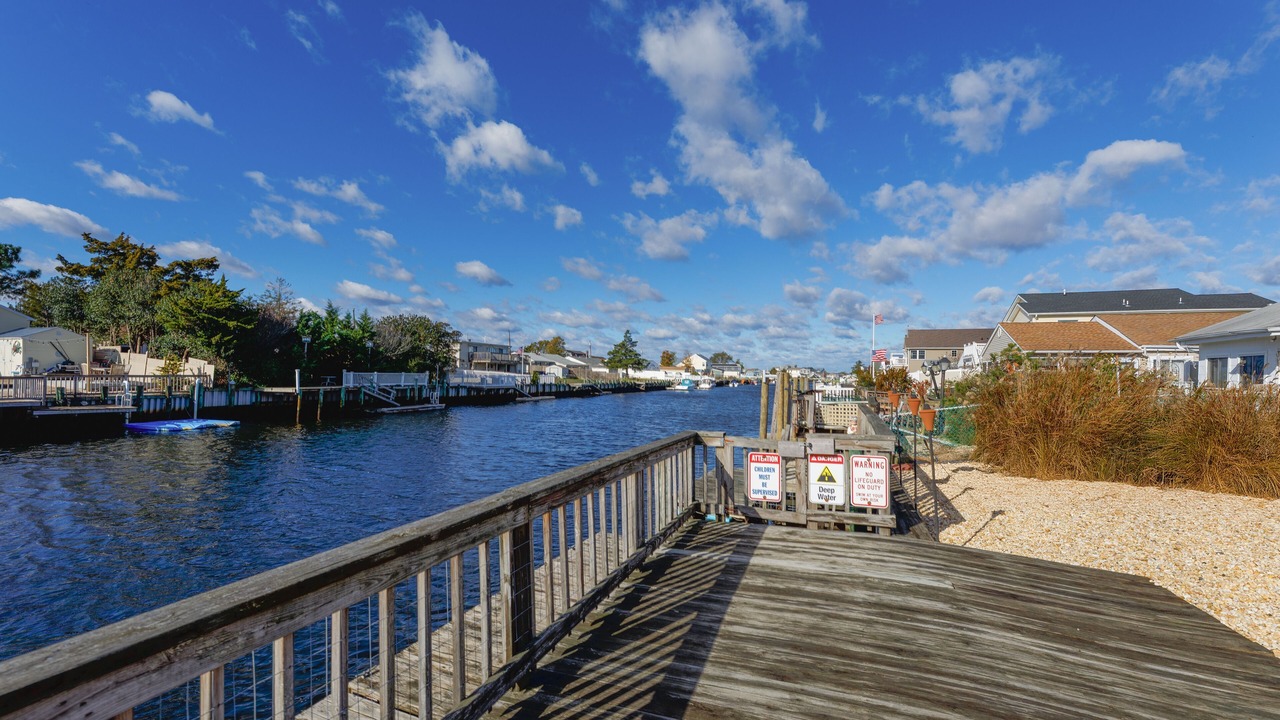 Photo of Others in Mystic Island