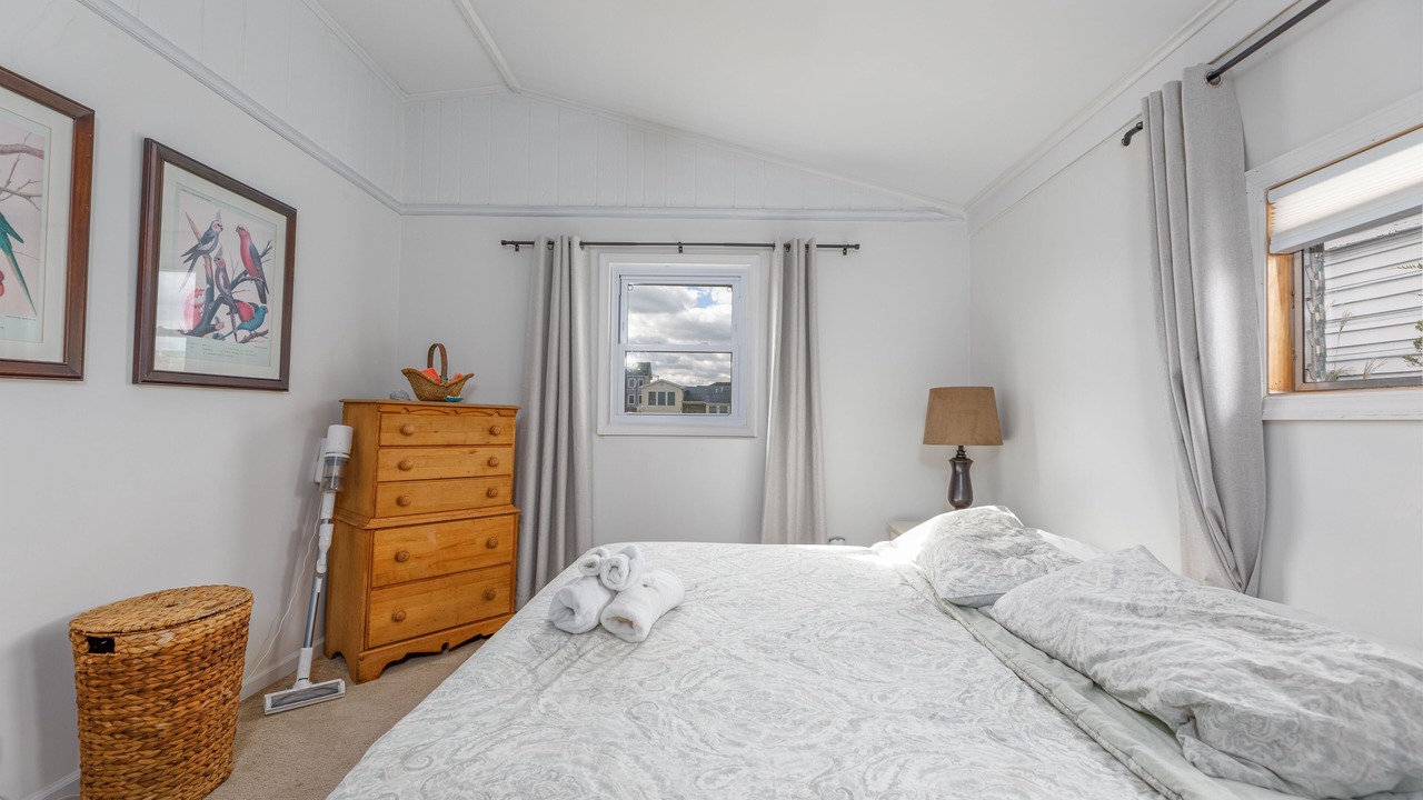 Photo of Bedroom in Mystic Island