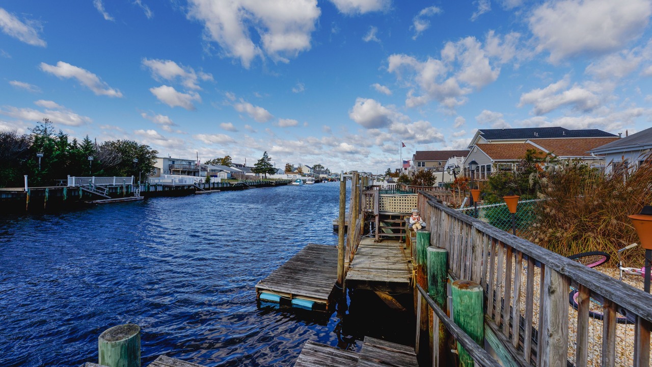 Photo of Others in Mystic Island