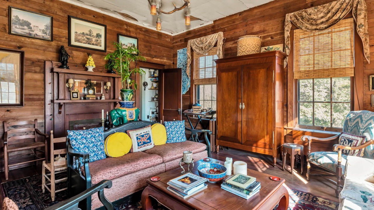 Photo of Livingroom in Jeanerette
