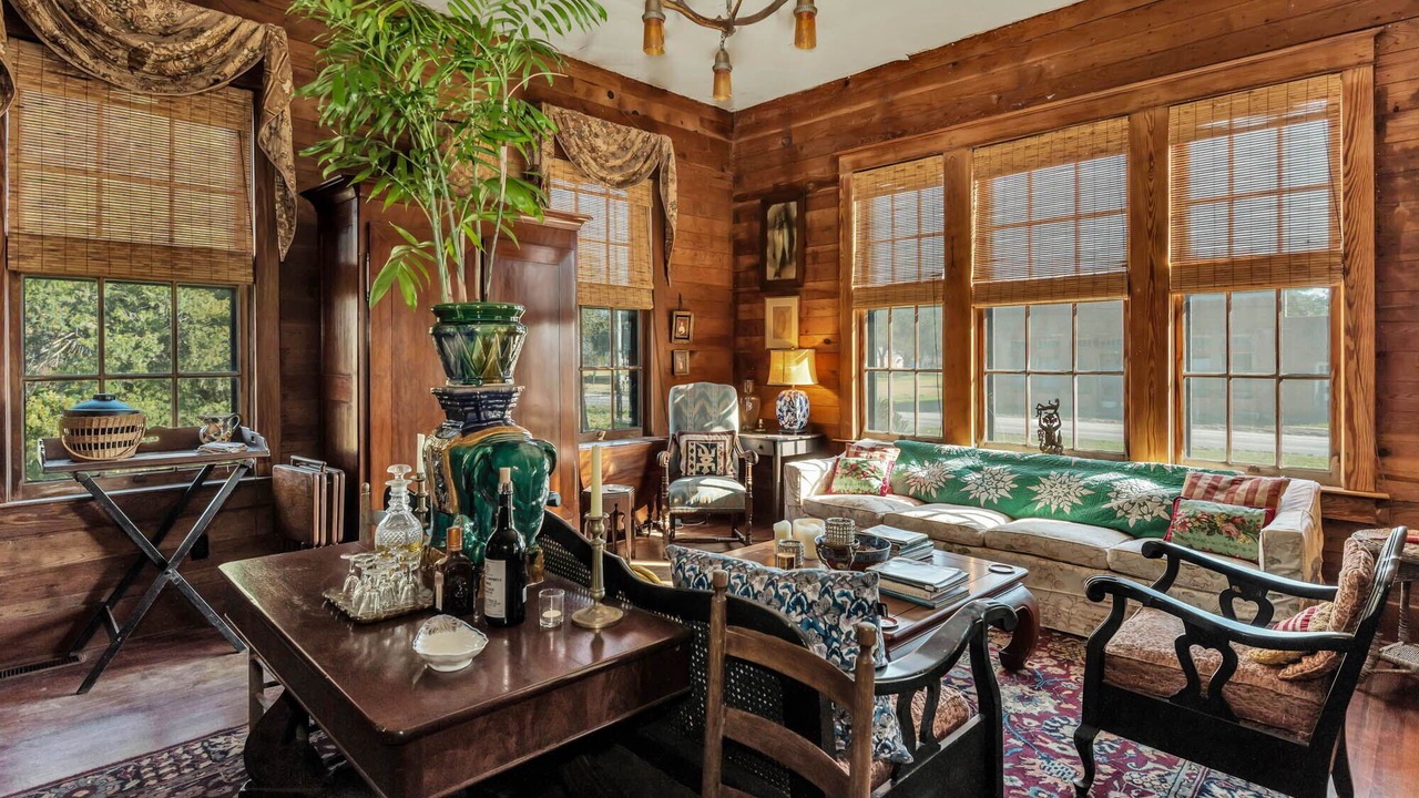 Photo of Livingroom in Jeanerette