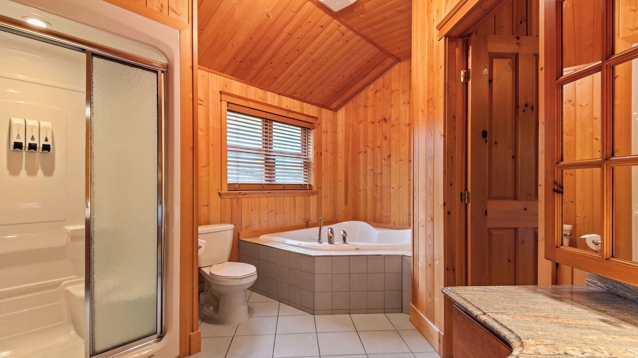 Photo of Bathroom in Fiddler Lake Resort