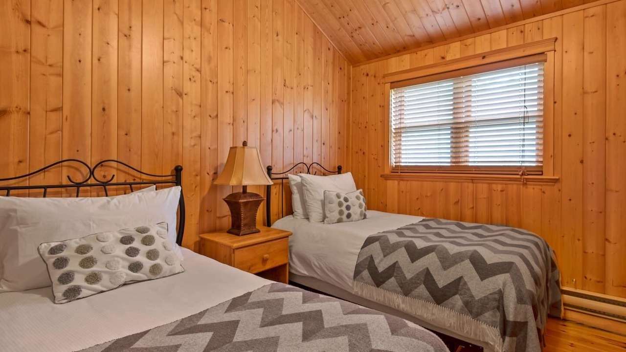 Photo of Bedroom in Fiddler Lake Resort