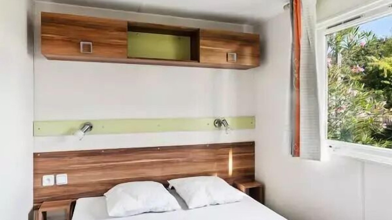 Photo of Bedroom in Lancieux