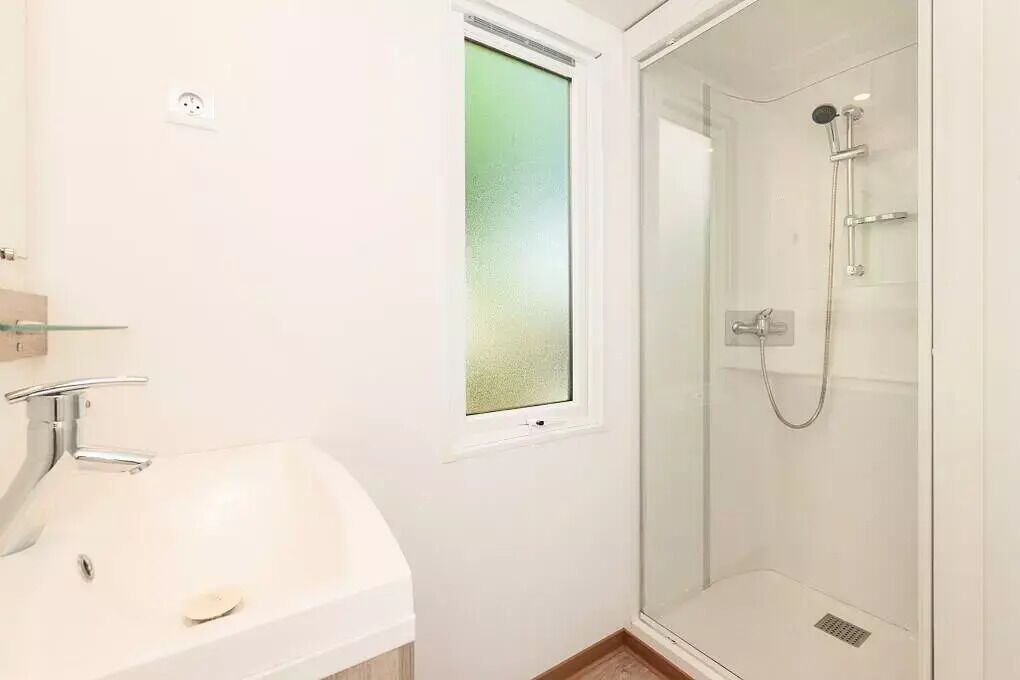 Photo of Bathroom in Trogues