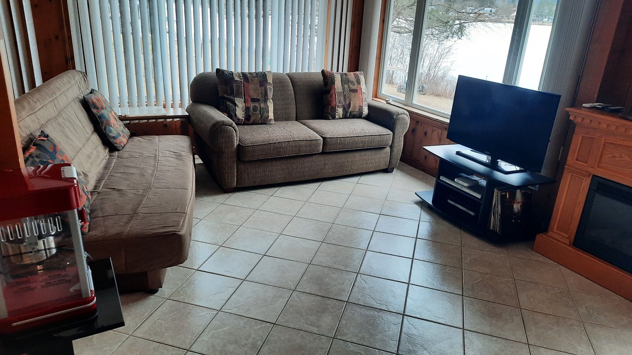Photo of Livingroom in Amherst