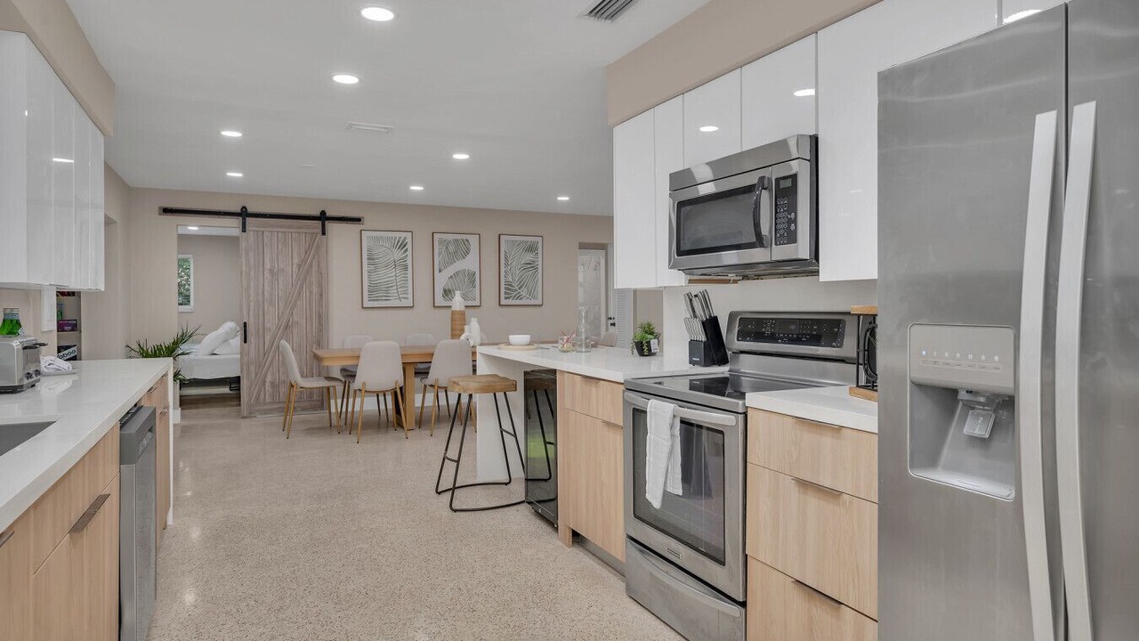 Photo of Kitchen in Golden Glades