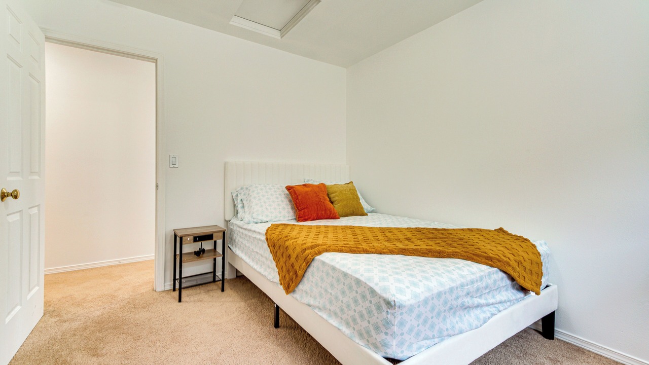 Photo of Bedroom in Redmond