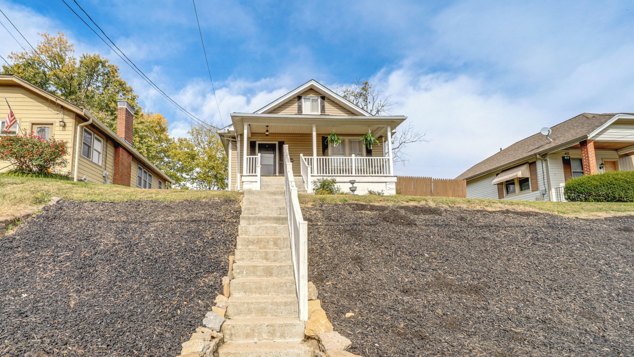 Photo of Outdoor in Oakley