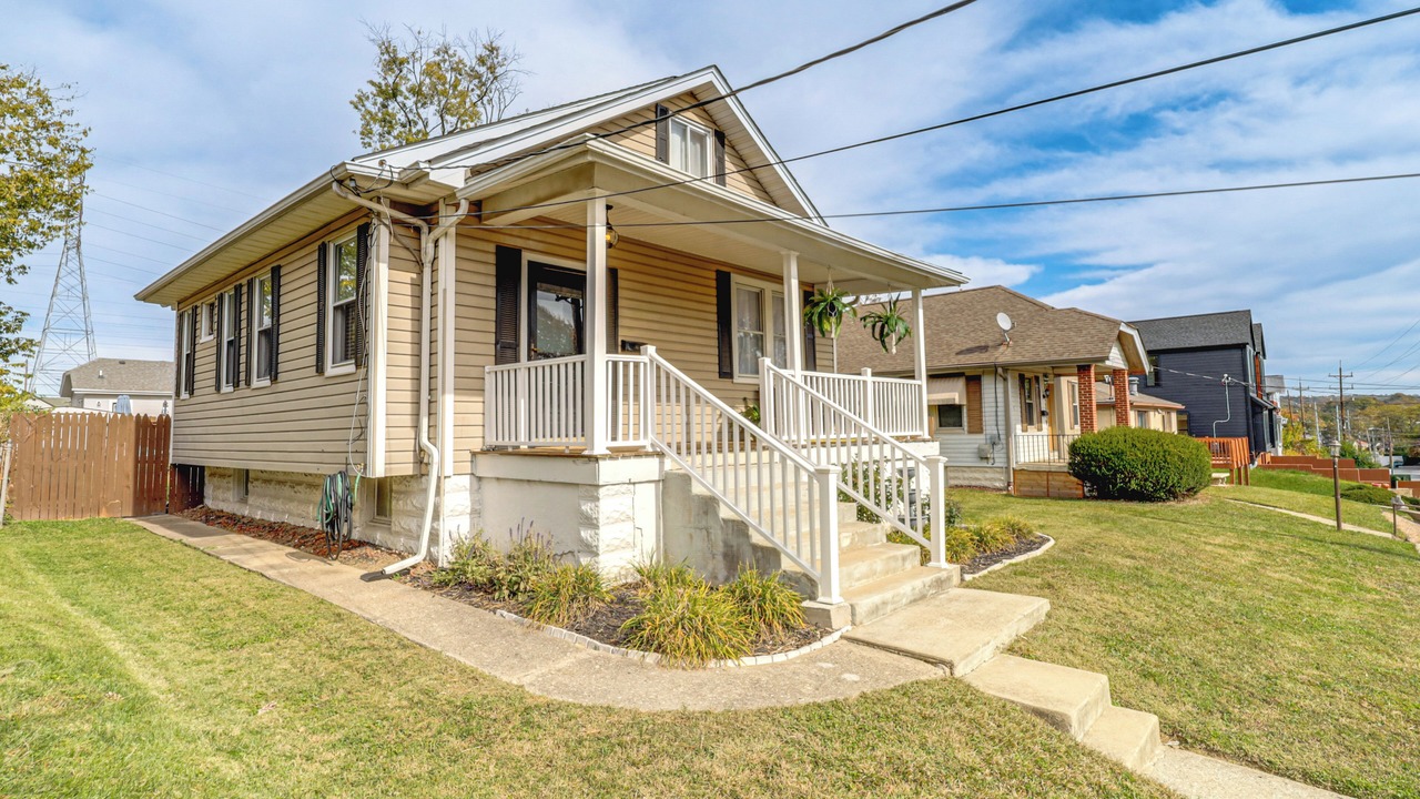 Photo of Outdoor in Oakley