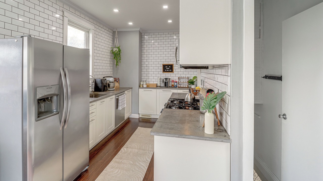 Photo of Others in Oakley