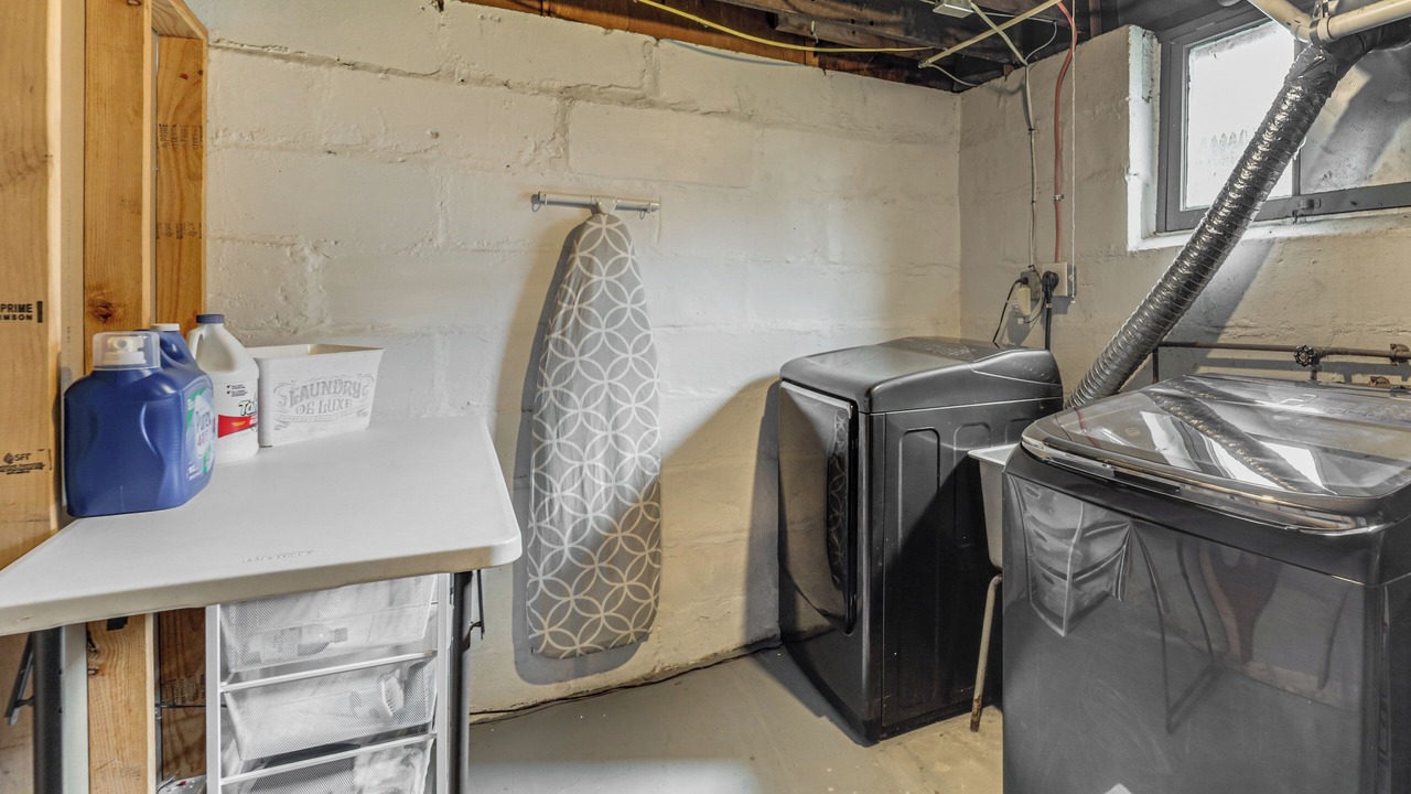 Photo of Others in Oakley