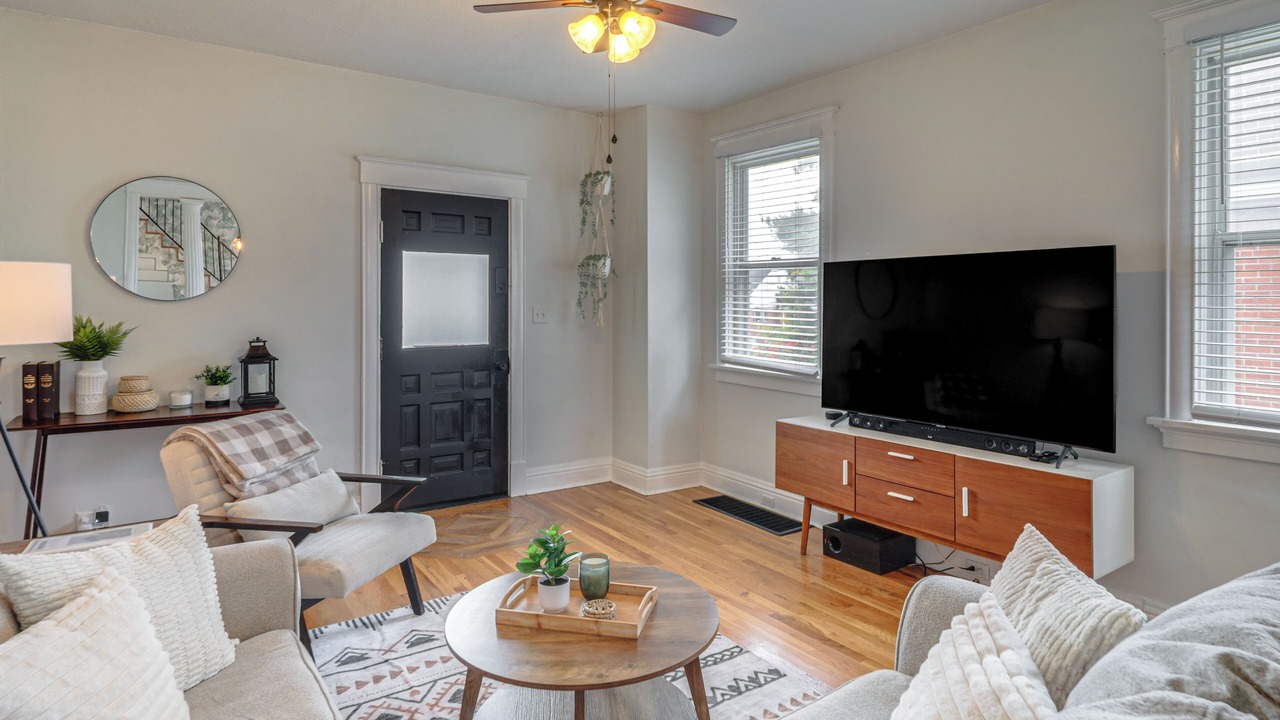 Photo of Bedroom in Oakley