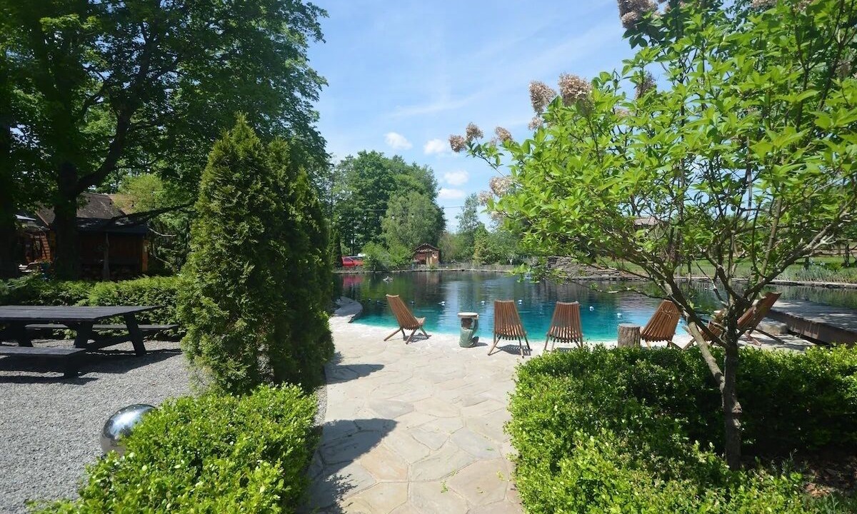 Photo of Outdoor in Caroline