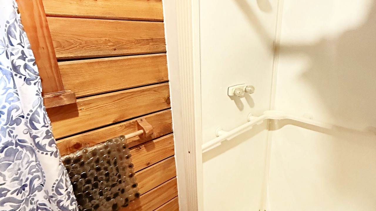 Photo of Bathroom in Jones Mills