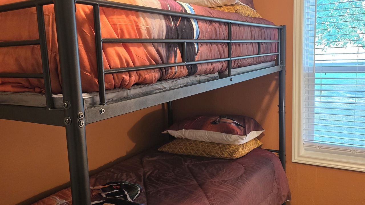 Photo of Bedroom in Knox County