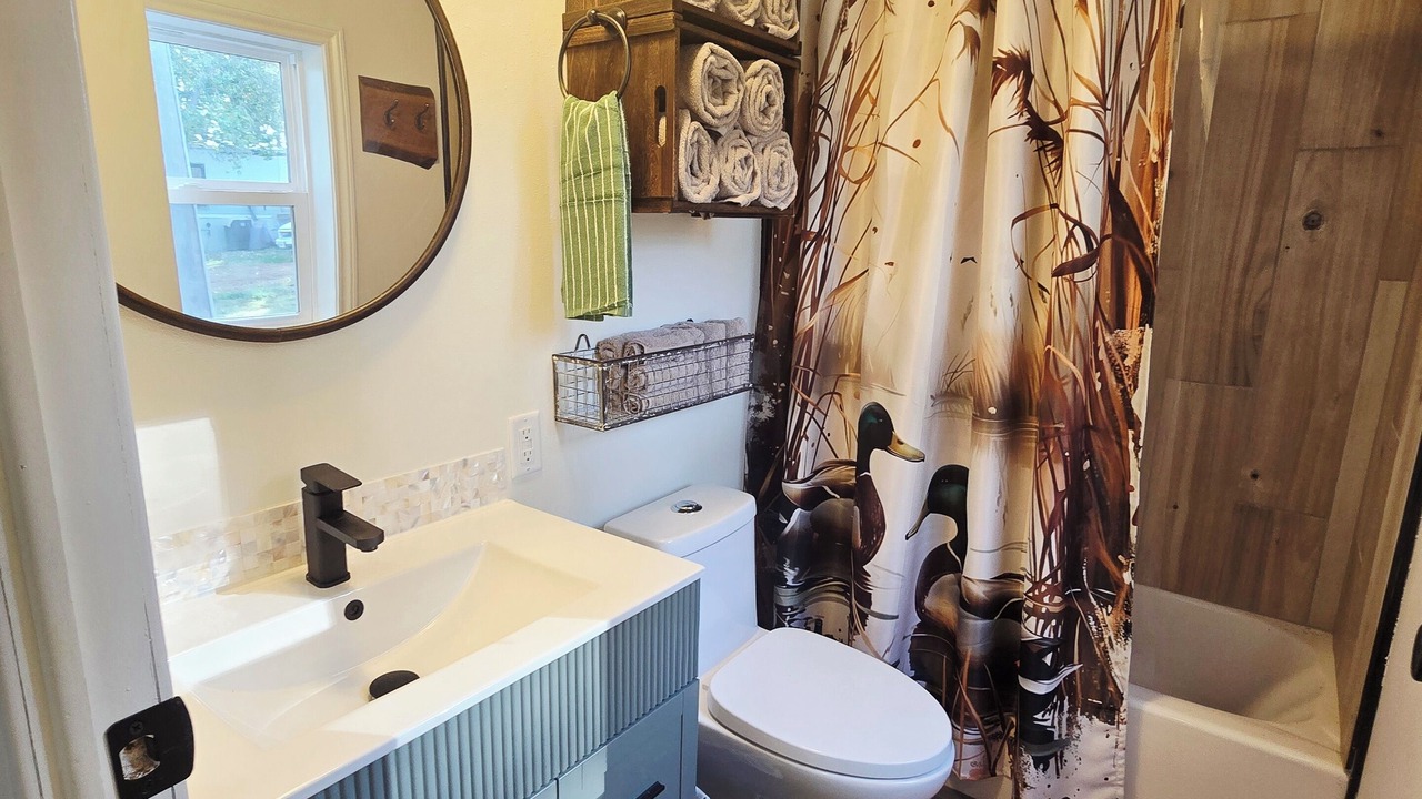Photo of Bathroom in Knox County