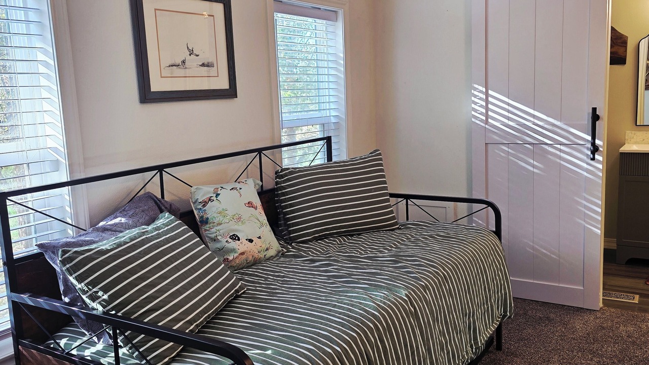 Photo of Bedroom in Knox County