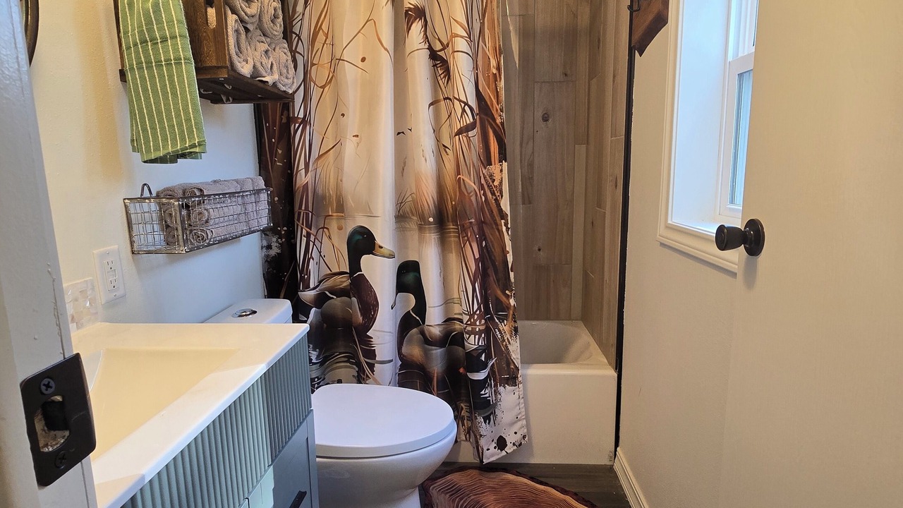 Photo of Bathroom in Knox County