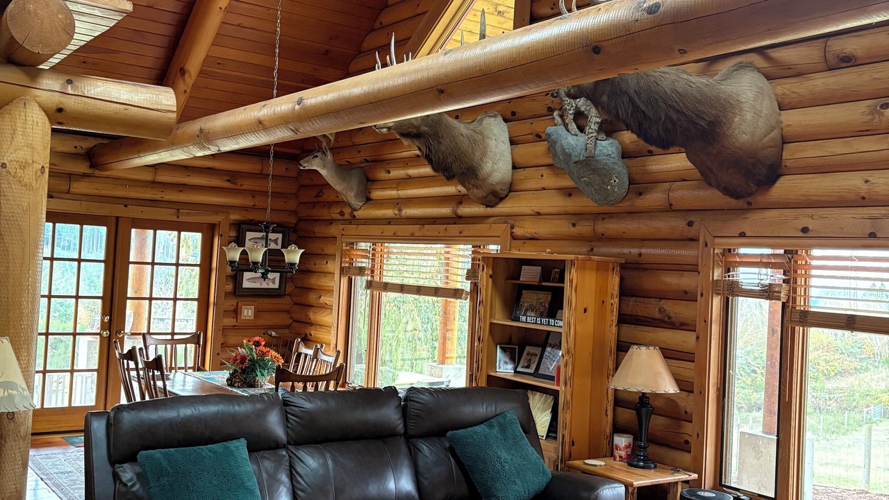 Photo of Livingroom in Molalla