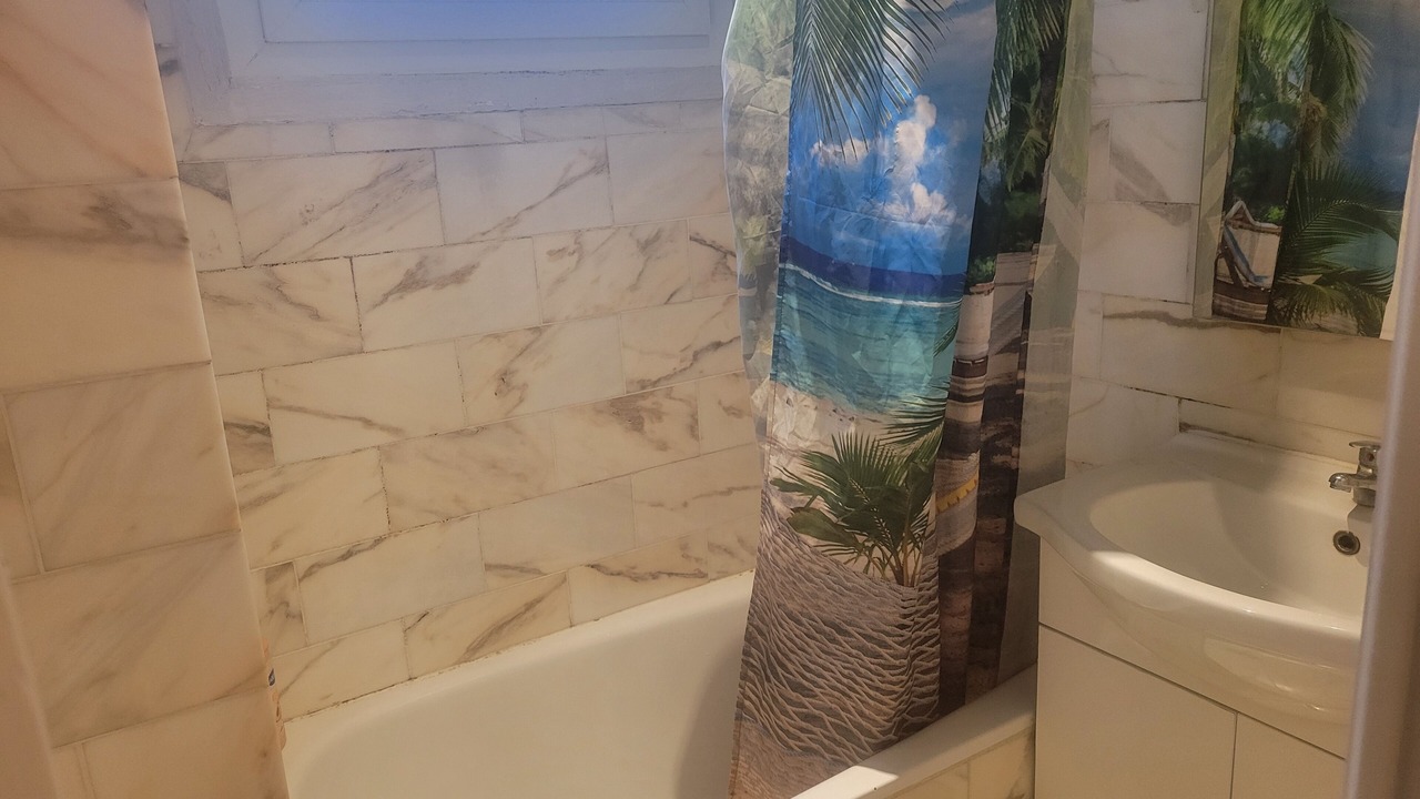 Photo of Bathroom in Parc-de-Montsouris