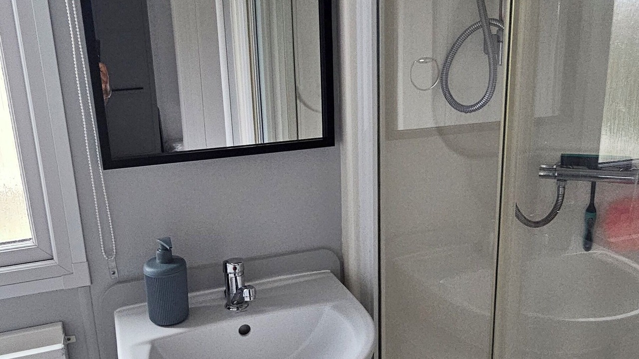 Photo of Bathroom in Camber