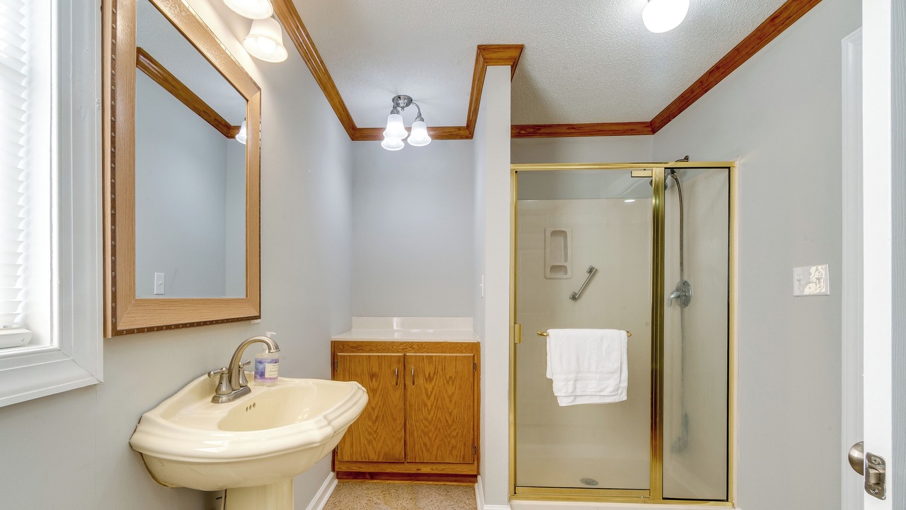 Photo of Bathroom in Clayton