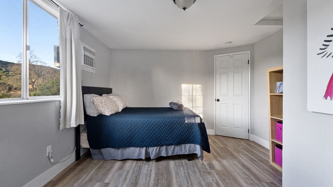 Photo of Bedroom in Valley Center