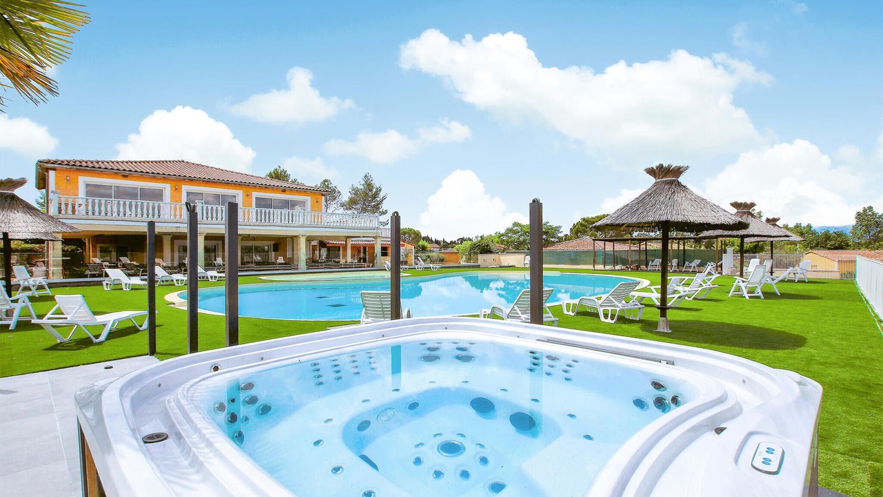 Photo of Outdoor in Grospierres