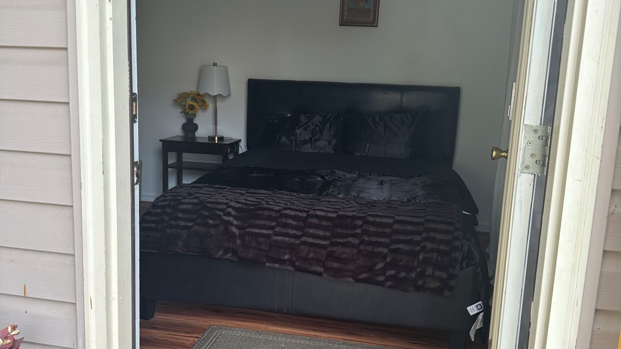 Photo of Bedroom in Scaggsville