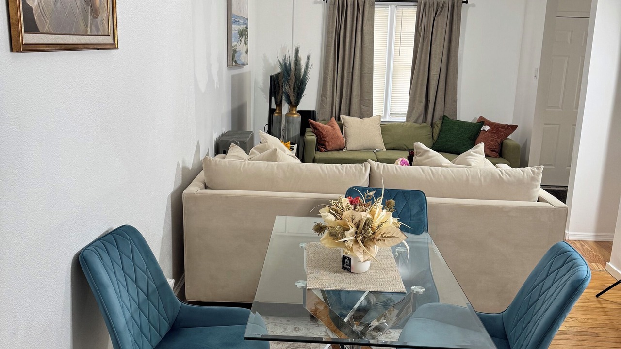 Photo of Livingroom in Hempstead