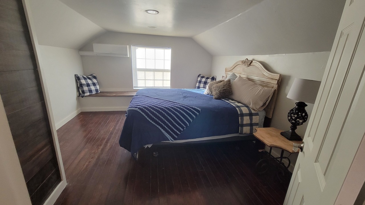 Photo of Bedroom in Marlow