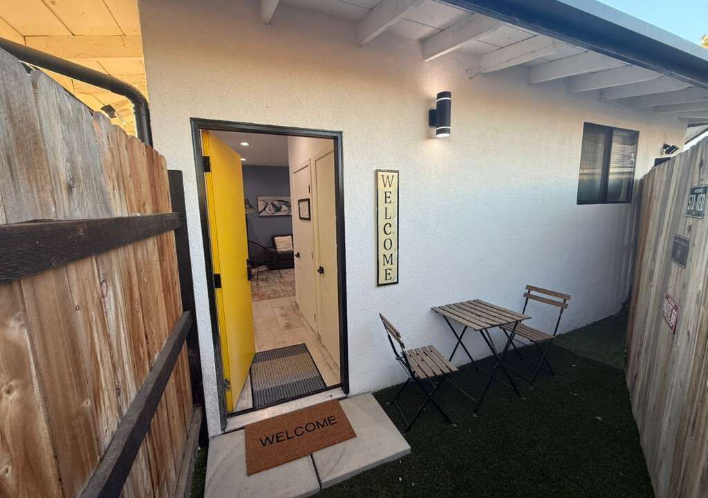 Photo of Outdoor in Northridge