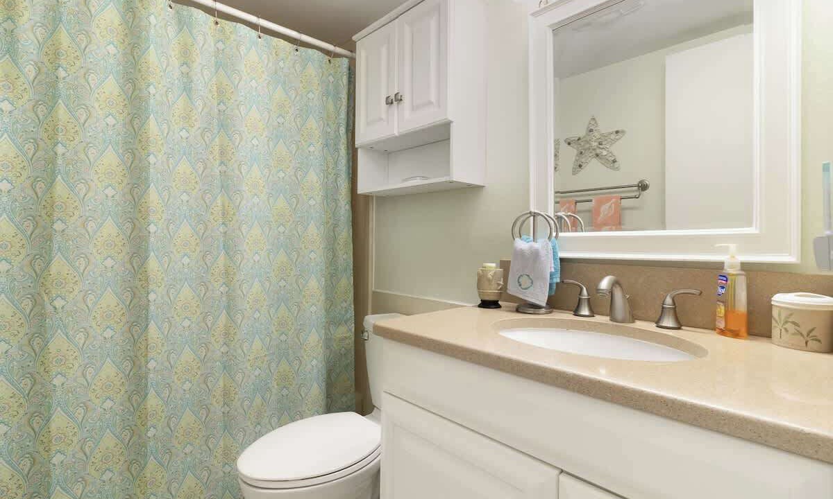 Photo of Bathroom in Cocoa Beach