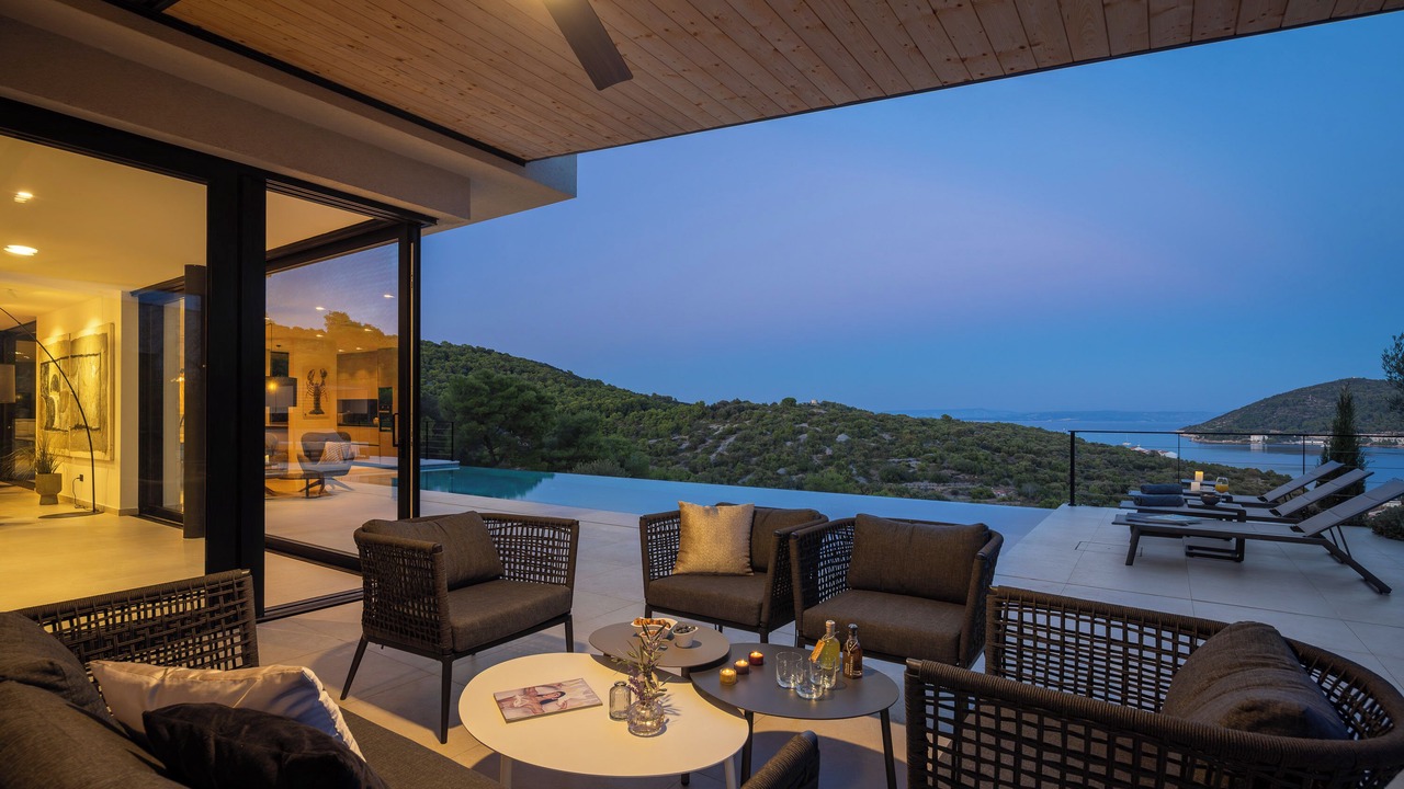 Photo of Outdoor in Cove Rogacic