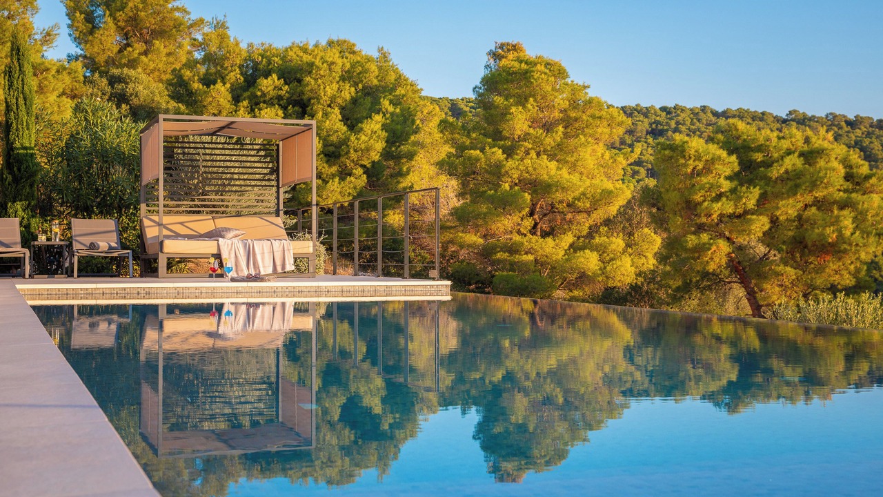 Photo of Outdoor in Cove Rogacic