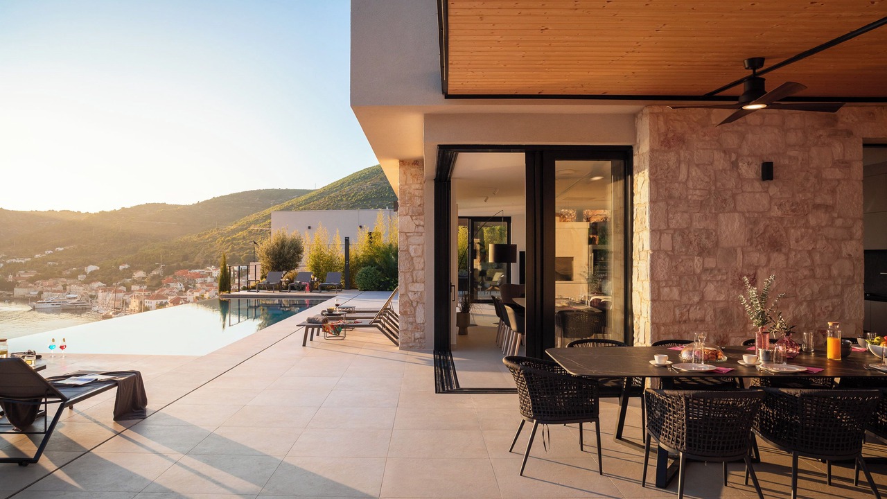Photo of Outdoor in Cove Rogacic