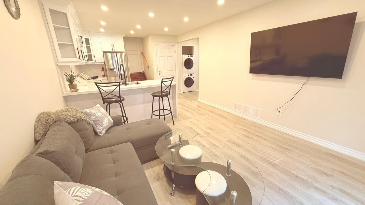 Photo of Livingroom in Cooksville