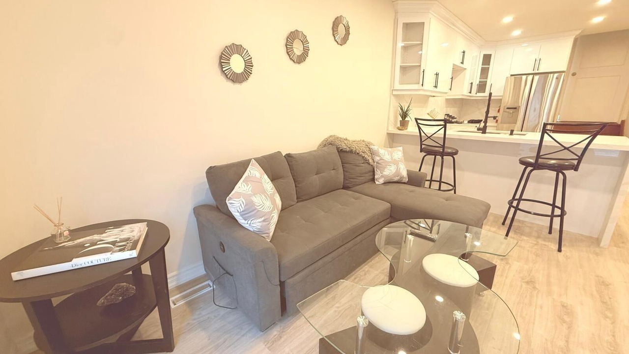Photo of Livingroom in Cooksville